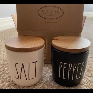 New Rae Dunn SALT & PEPPER Cellars